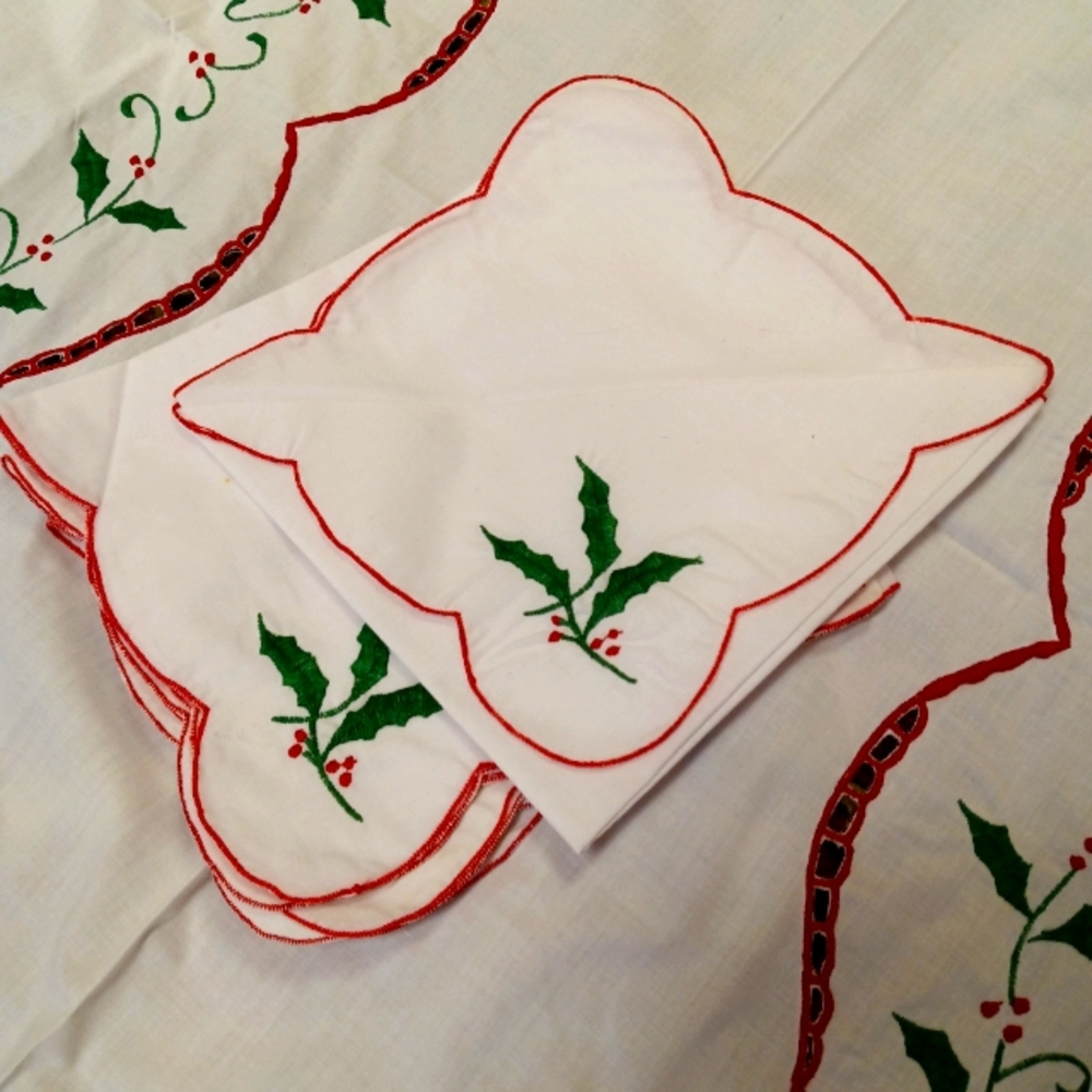 🎄 LIMITED TIME! Set of 4 Christmas Napkins